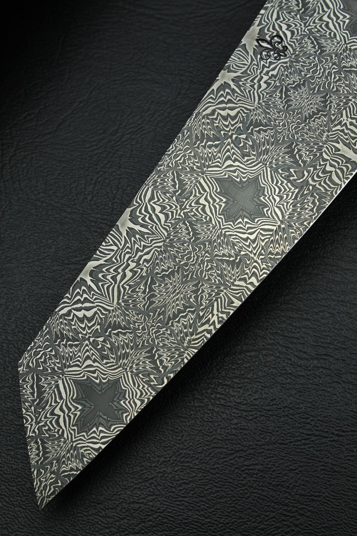 S-Damascus Gyuto Snake Oval
