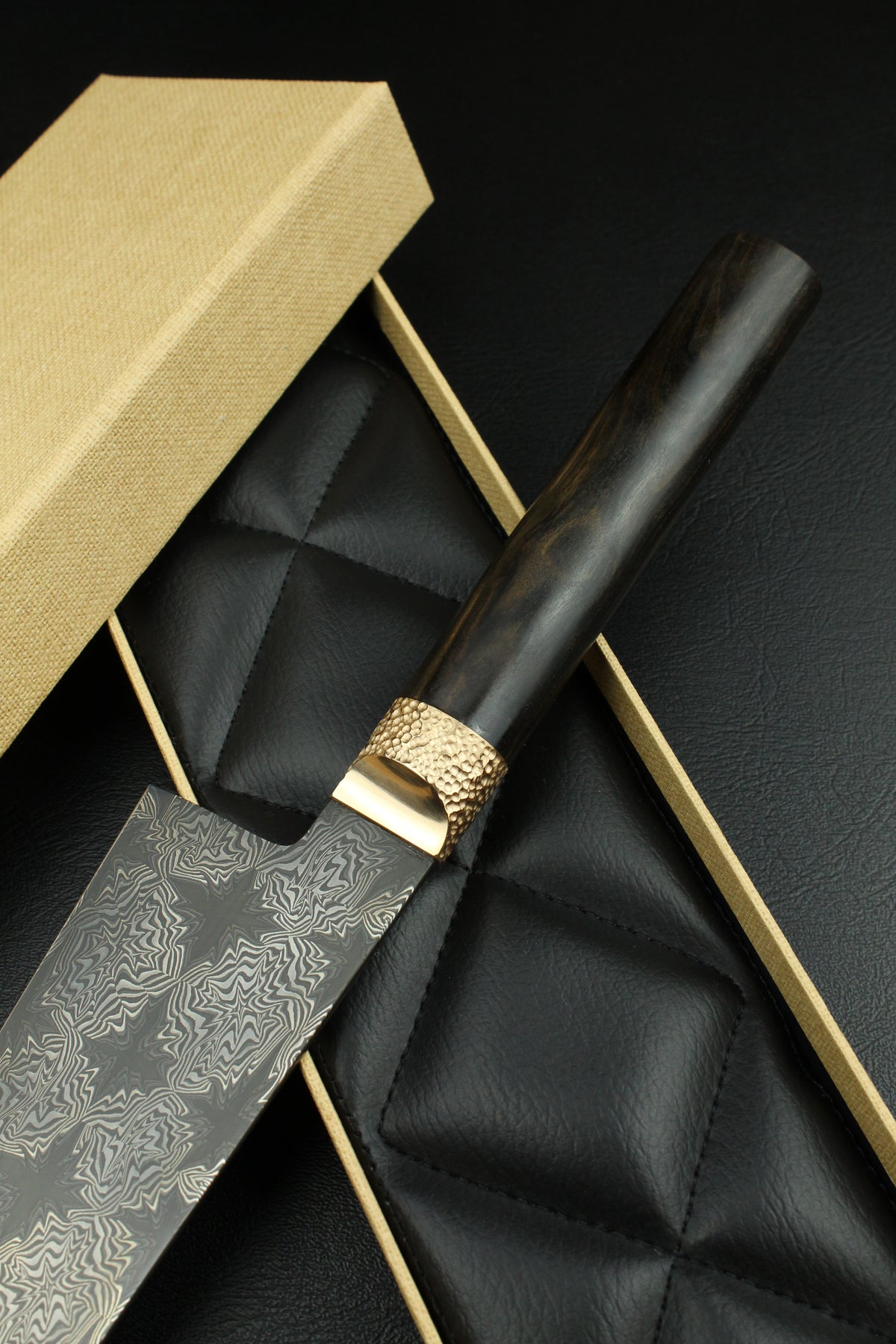 Gyuto Black Star B&W Ebony Oval Damascus