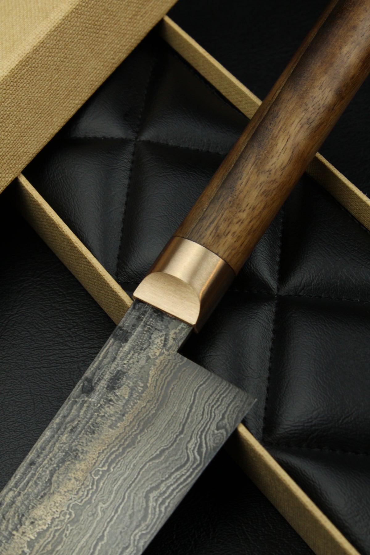 Damascus Santoku 500L Oval Patina