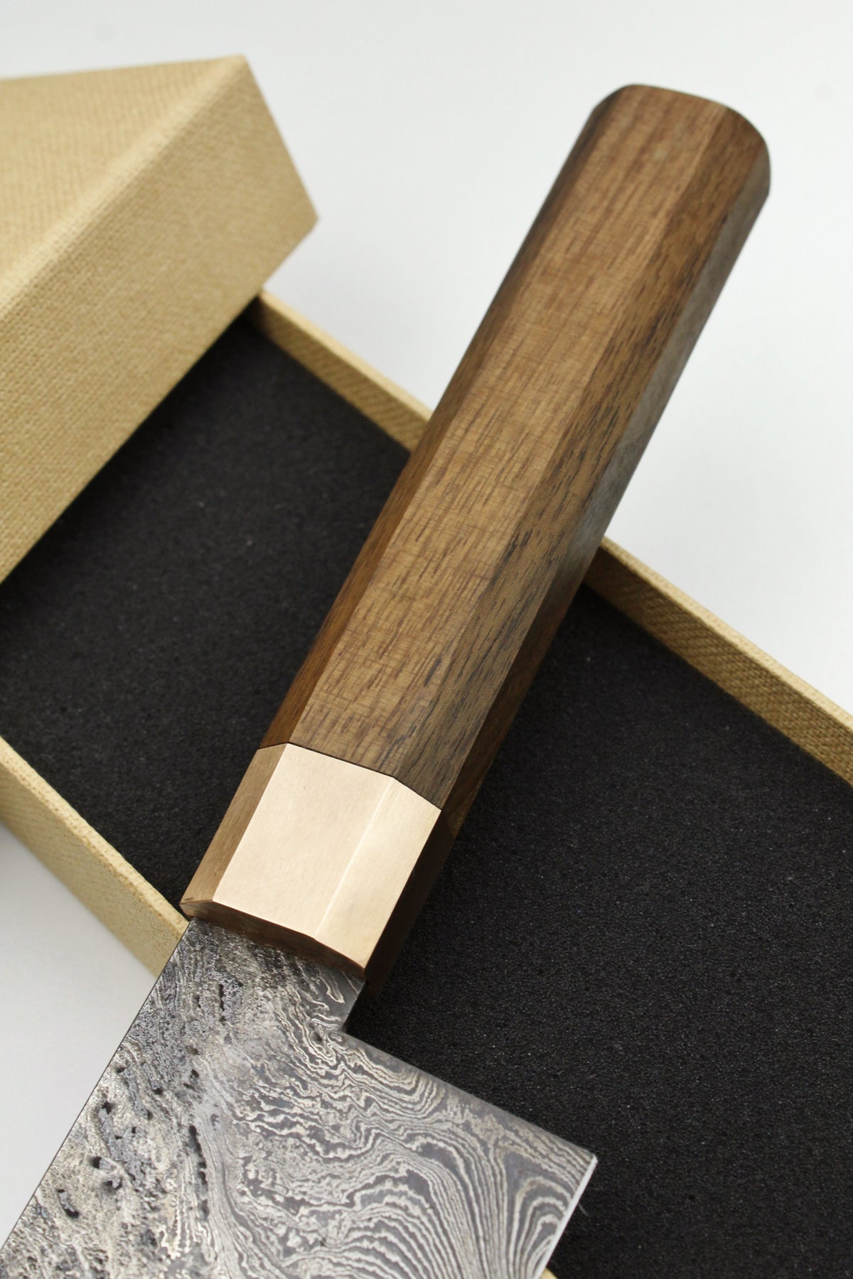 Nakiri Walnut