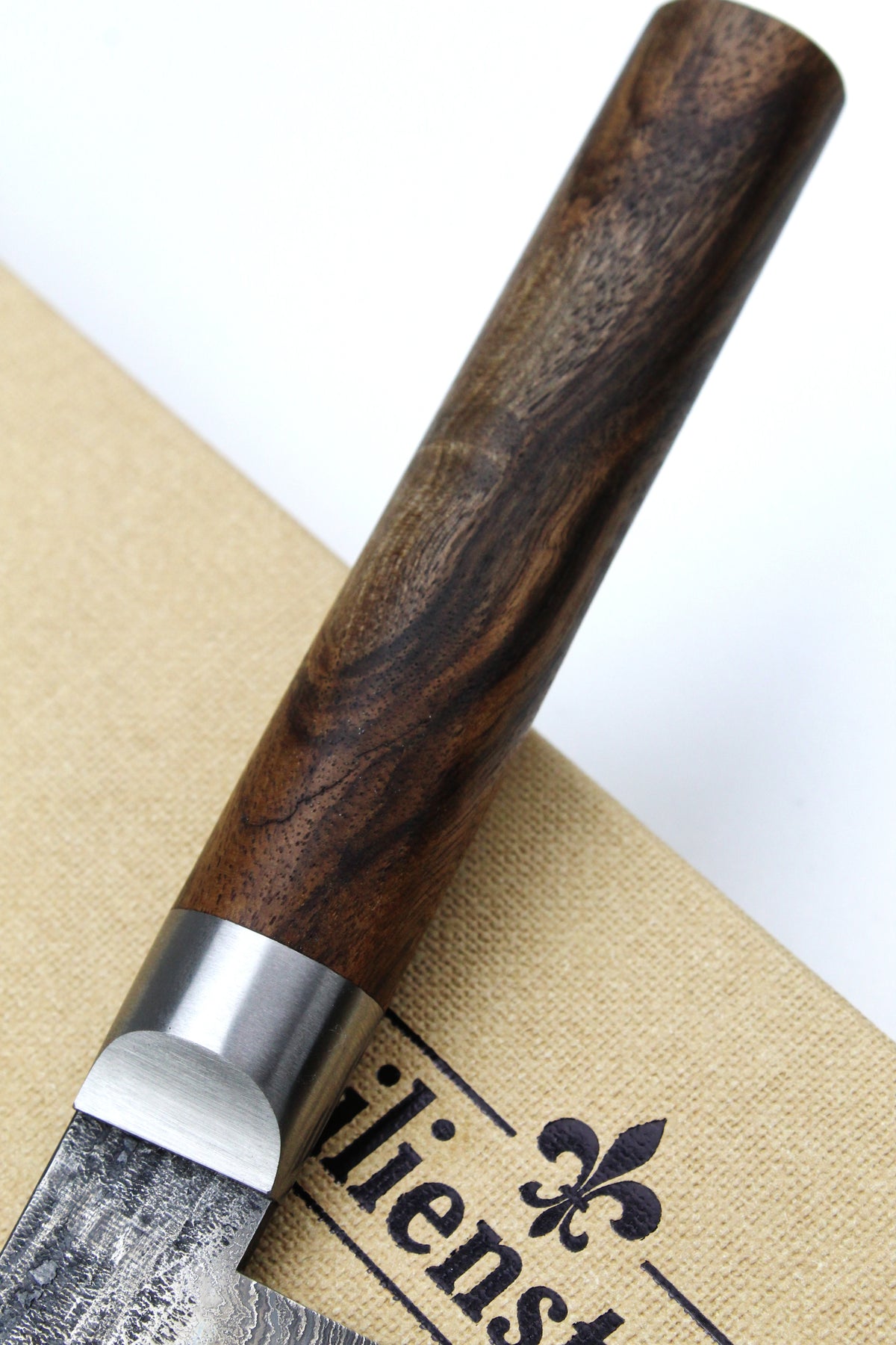 Damascus Gyuto 500L Walnut