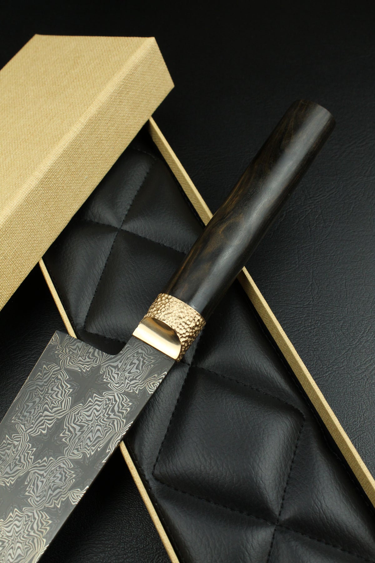 Gyuto Black Star B&W Ebony Oval Damascus
