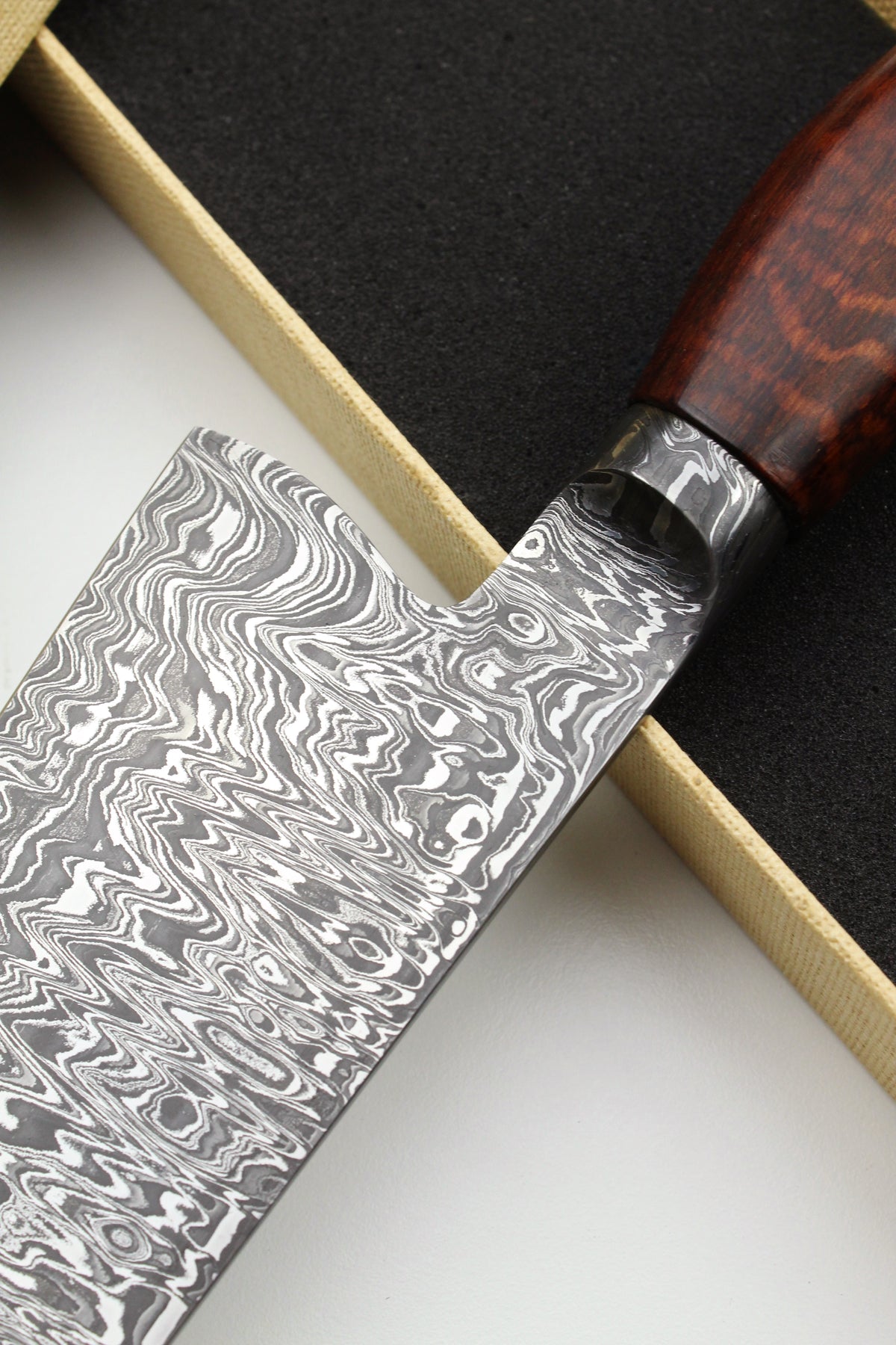 Gyuto 215 Snake