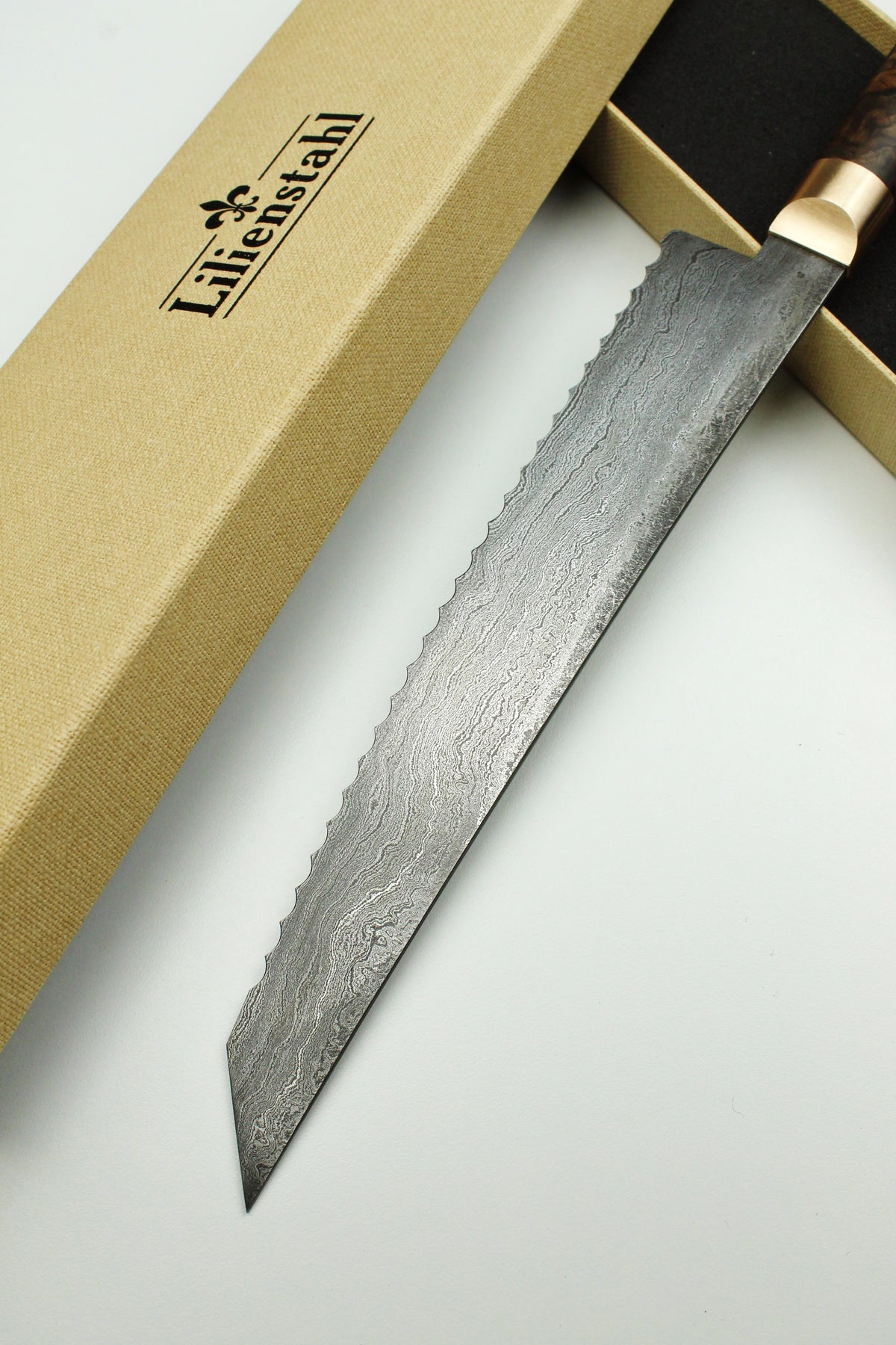 Breadsword 500L Walnut Burl