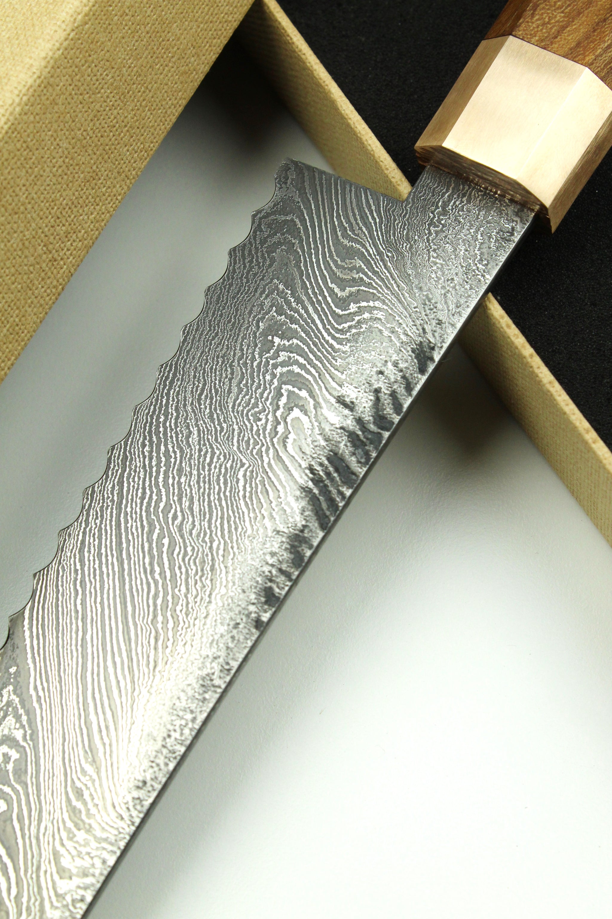 Breadsword Torsion HL Elm Damascus