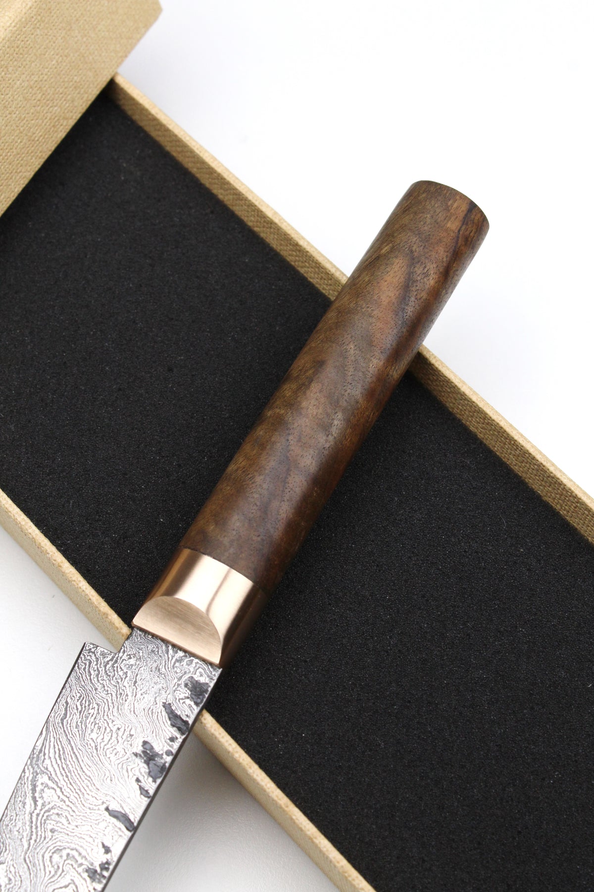 Petty Walnut Oval