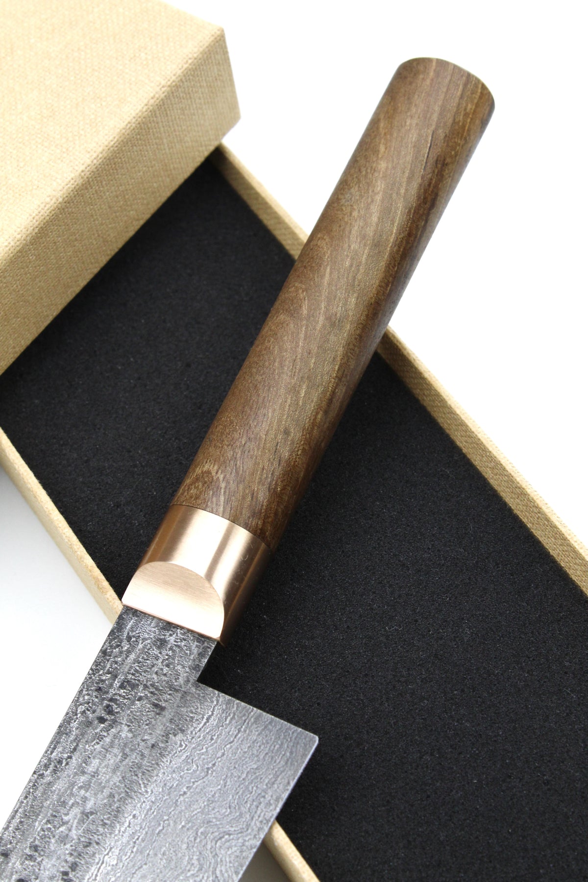 Damascus Santoku 500L Walnut