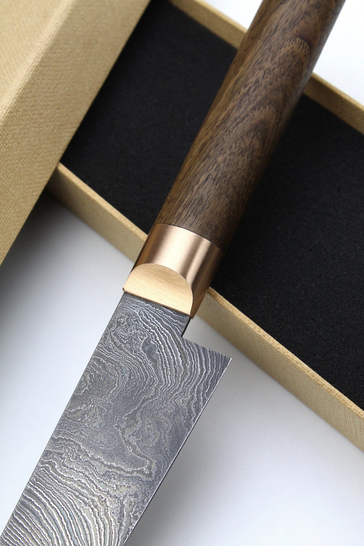 Sujihiki Walnut Torsion