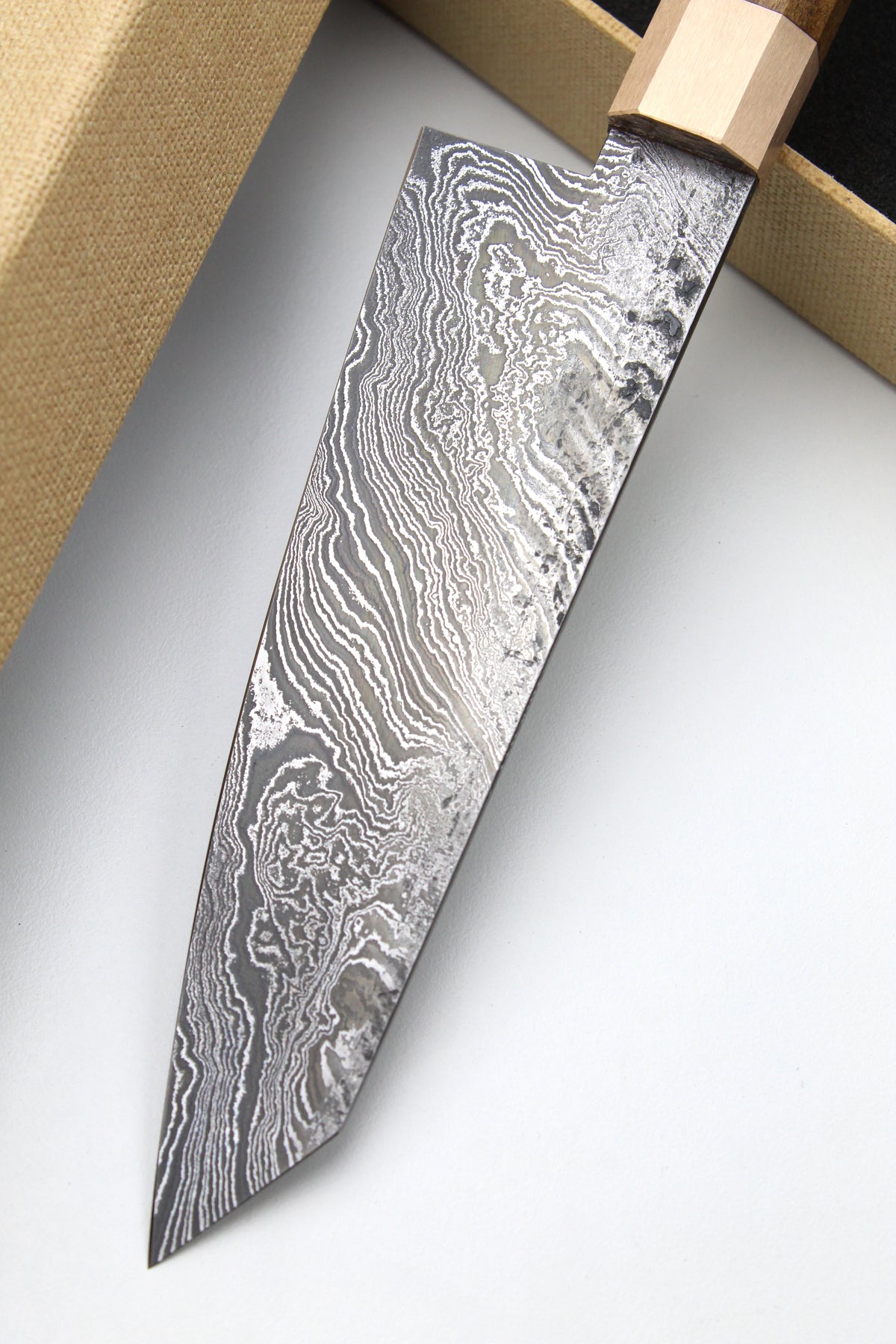 M-Santoku Torsion Walnut