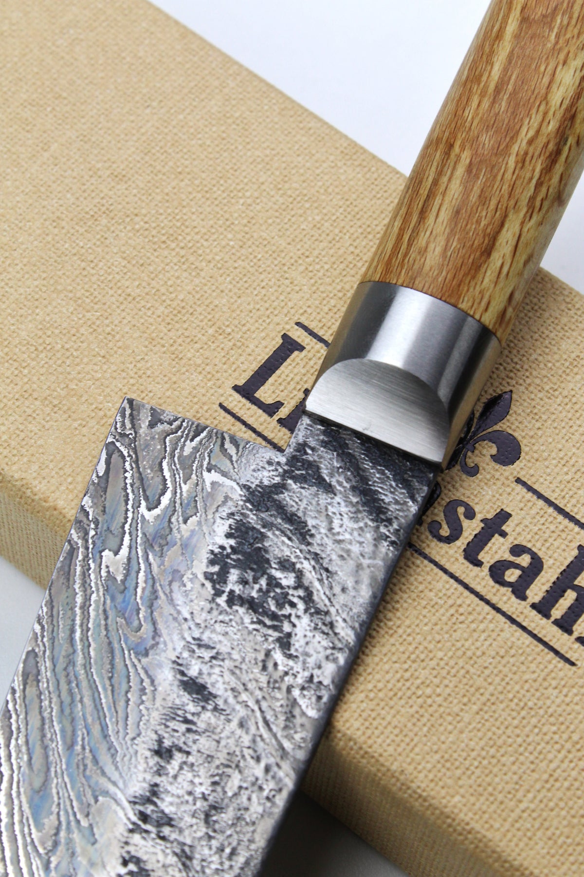 Gyuto Beech Oval HK-Torsion Damascus