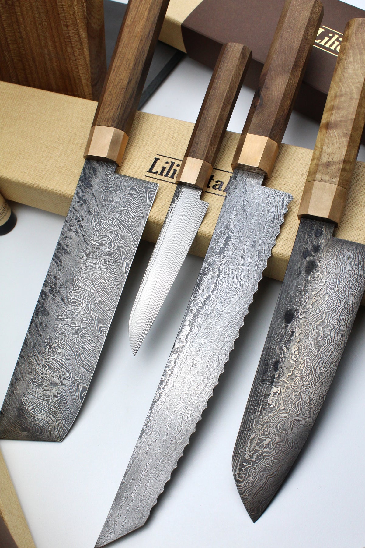 Premium Knife Set Octagonal Walnut