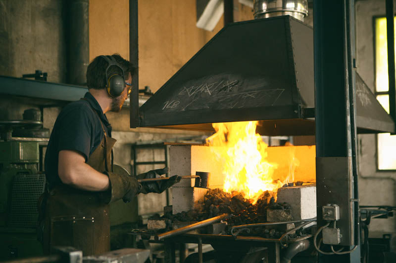 Das Lilienstahl V2 Walnuss